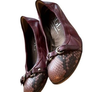 AGL size 10 (40.5) EUC near new.. “Monika”serpent Burgundy and Bronze Flats